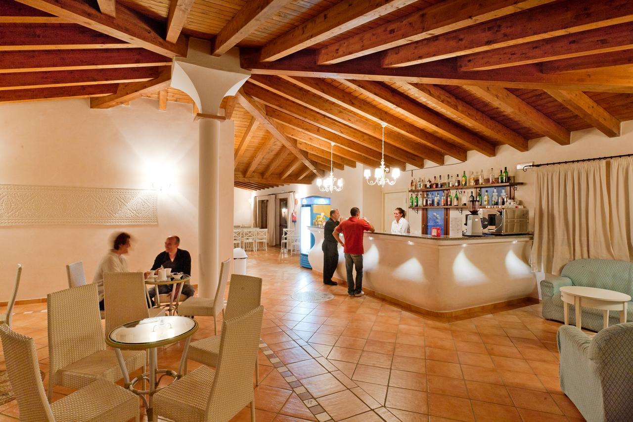Borgo Dei Pescatori Hotel Aglientu Kültér fotó