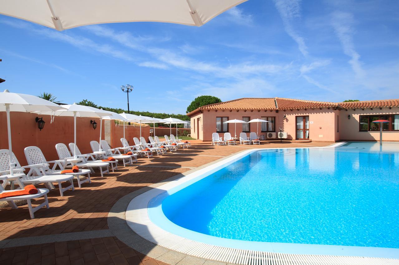 Borgo Dei Pescatori Hotel Aglientu Kültér fotó