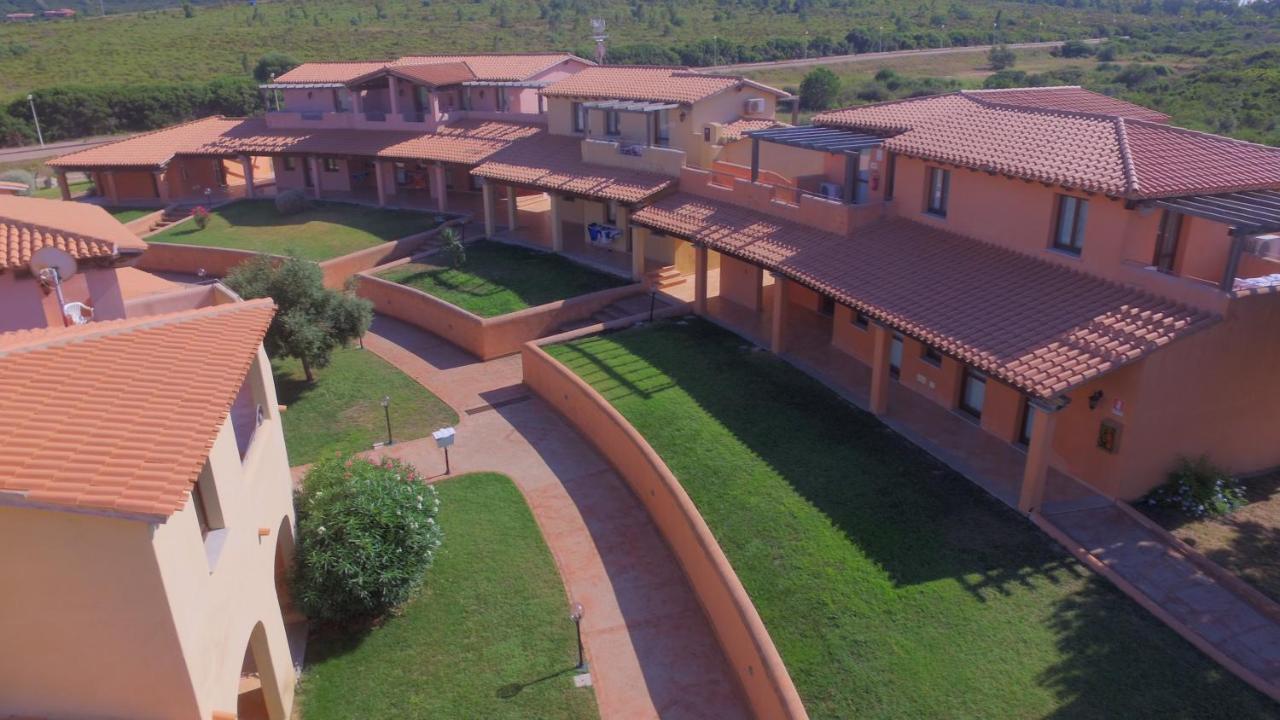 Borgo Dei Pescatori Hotel Aglientu Kültér fotó