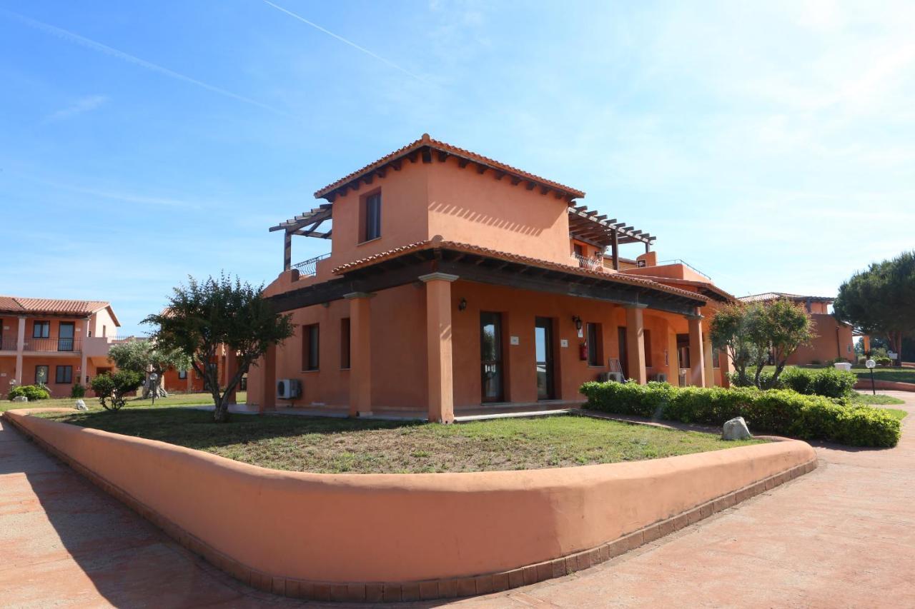 Borgo Dei Pescatori Hotel Aglientu Kültér fotó