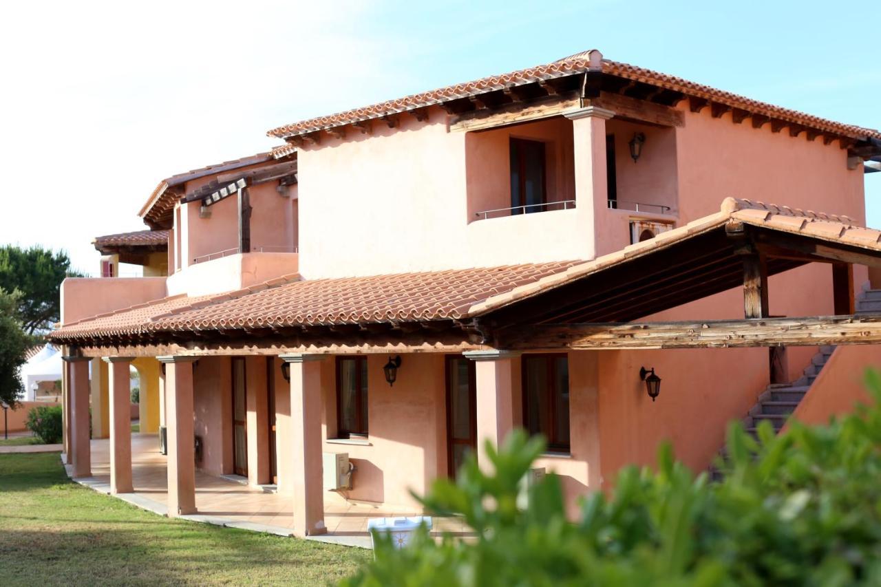 Borgo Dei Pescatori Hotel Aglientu Kültér fotó