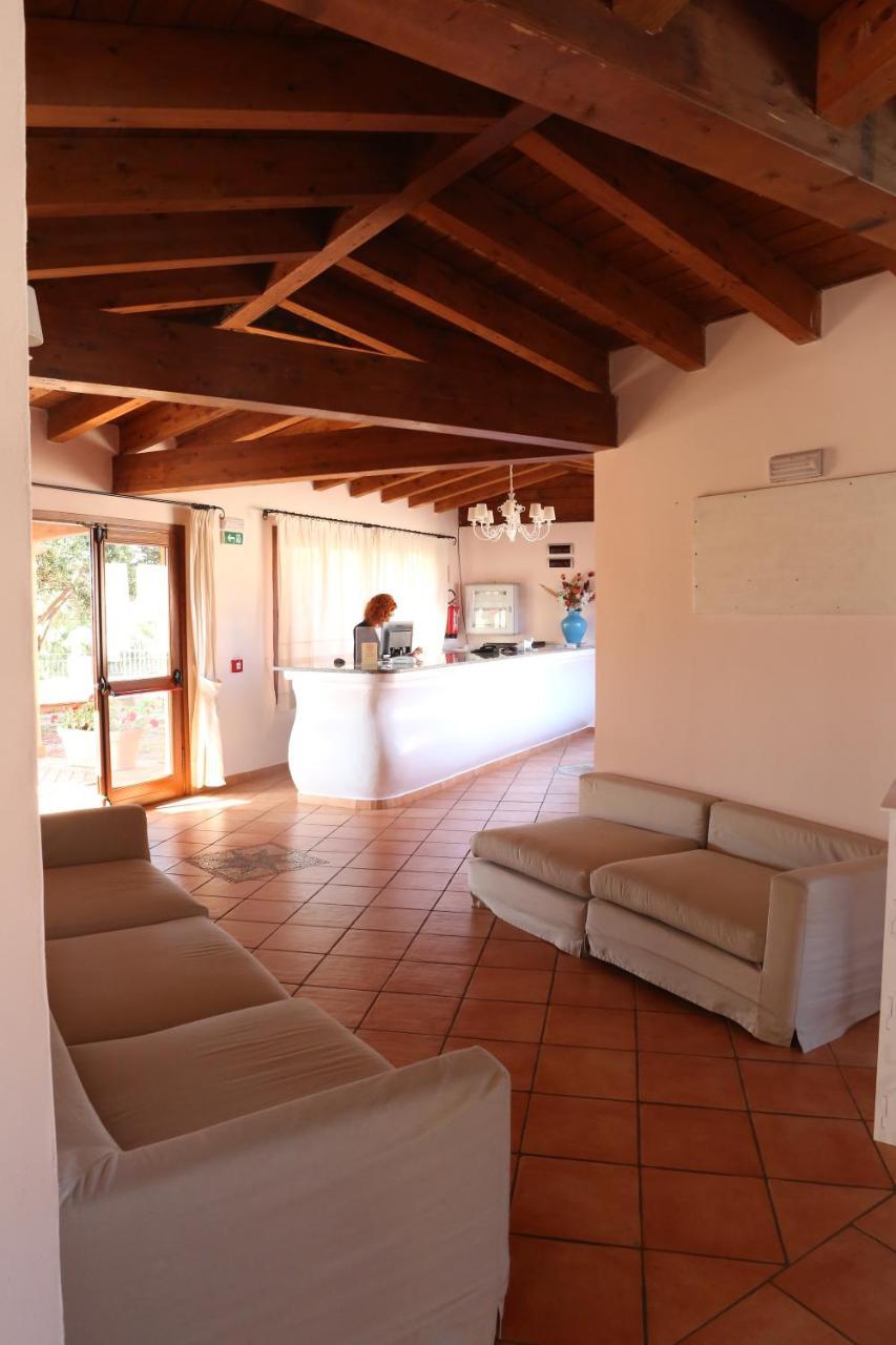 Borgo Dei Pescatori Hotel Aglientu Kültér fotó